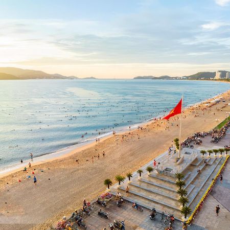 Az Five Stars Ocean View Apartment Nha Trang Esterno foto