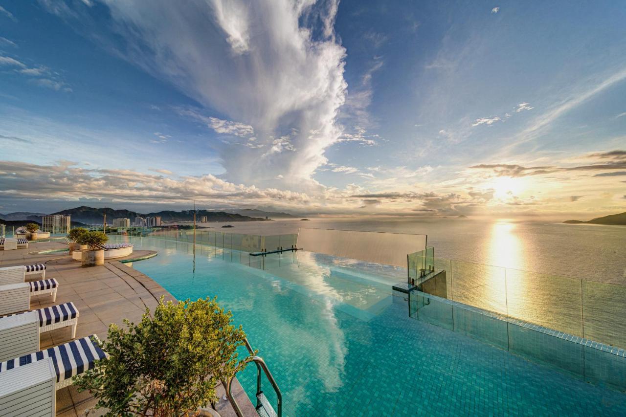 Az Five Stars Ocean View Apartment Nha Trang Esterno foto