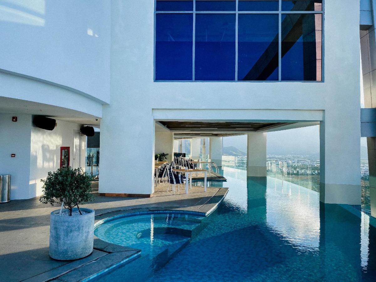 Az Five Stars Ocean View Apartment Nha Trang Esterno foto
